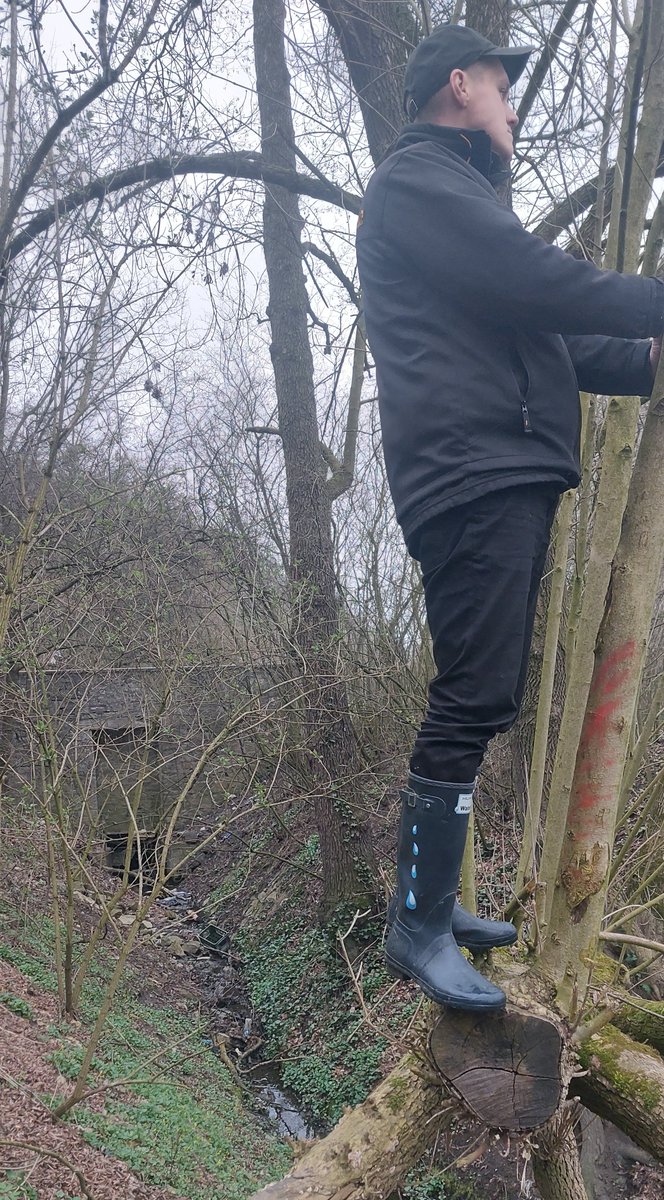TPL301's tweet photo. #HunterOriginal #hunterboots military red #boots 26.03.23 #wellies #Gummistiefel https://t.co/V4wCNixGLq