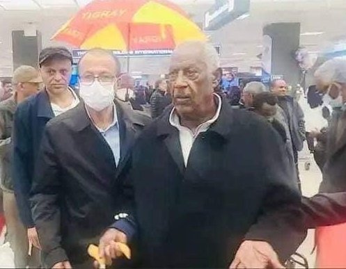 FevenYemaney's tweet photo. #SebhatNega is in the US to access his accounts of funds he plundered from Ethiopia during TPLF 27 year reign and  deposited in foreign banks to give to these TDF wounded soldiers. Every penny. Its true.😅 https://t.co/nCAS38cHiD