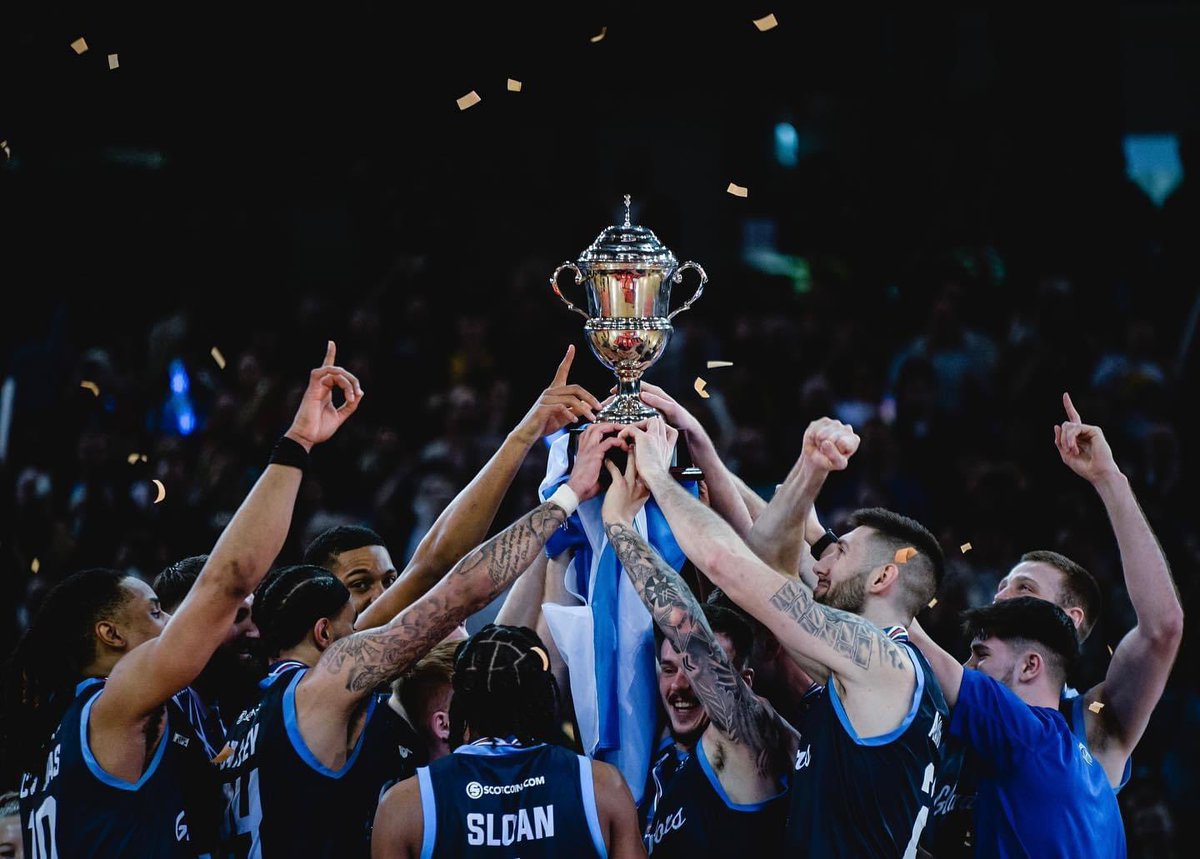 Lisapalombo1's tweet photo. About last night!
#CaledoniaGladiators ๐ด๓ ง๓ ข๓ ณ๓ ฃ๓ ด๓ ฟ
#BBLTrophy
@Cal_Gladiators @stimoney @ReidTimoney https://t.co/hhKB3tW3R0