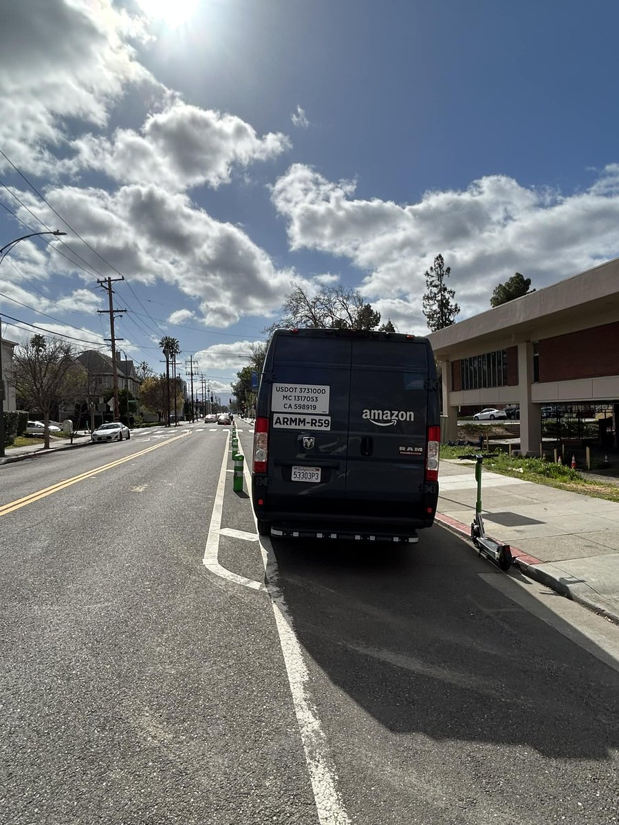 SJRides's tweet photo. Hi @Amazon @AmazonHelp , how can we report when your drivers put bicyclist safety at risk by illegally blocking bike lanes?  Can you improve driver training to stop your logo from being associated with illegally blocked bike lanes? https://t.co/yid5SSKyN0