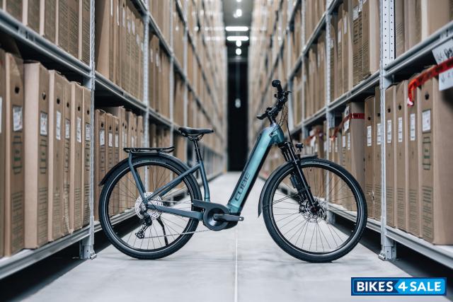 CUBE Launches the brand-new Hybrid E-bike with ABS.

Check out CUBE Kathmandu Hybrid ABS 750
bikes4sale.com/details/cube/k… for more info.

#cube #cubebikes #cubekathmandu #cubeebikes #hybrid #hybridbikes #kathmandu #abs #abs750 #bikes #ebike #electricbike #electric #CUBE鯖  #bikes4sale