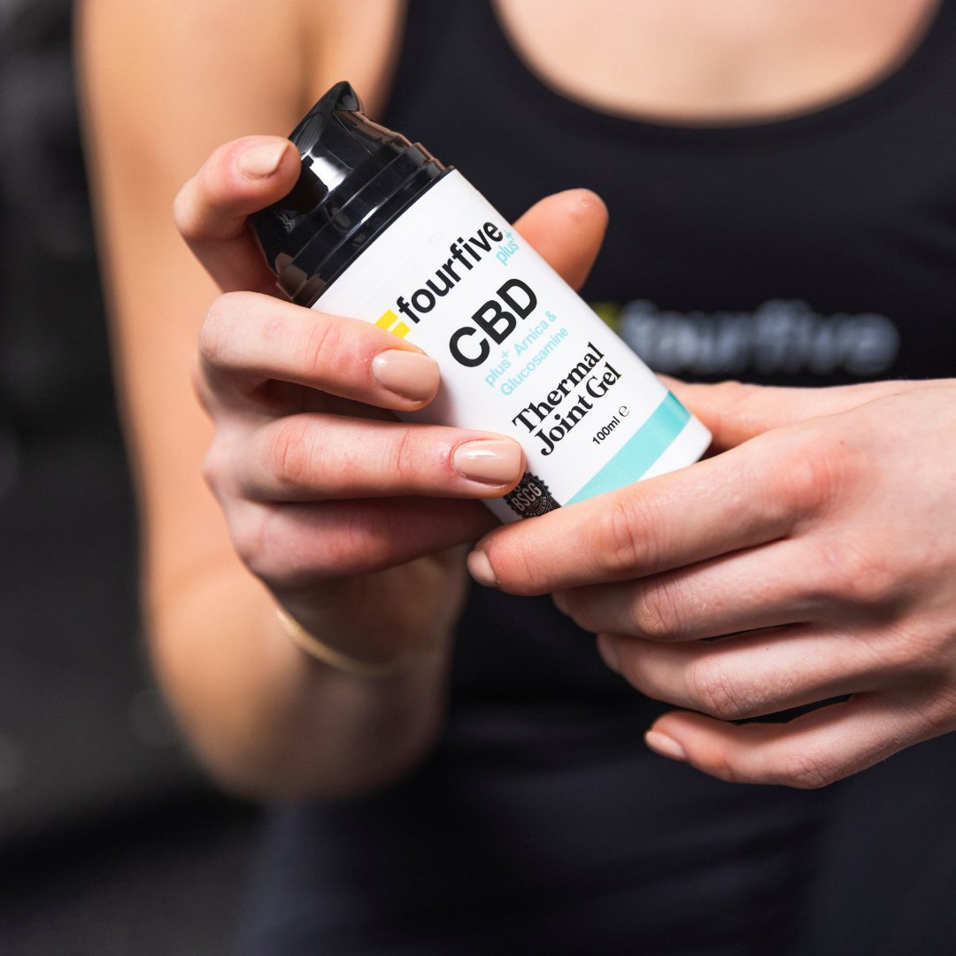 wattbike's tweet image. It's competition time🙌 Win the ultimate exercise and recovery kit, worth over £3000
♦️ A Wattbike Atom
♦️ A years' subscription to @fourfiveuk
♦️ A @Pulseroll mini massage gun
Enter here bit.ly/3nhBZsB and tag your training buddies below👇 #Wattbike #FourFive #Pulseroll