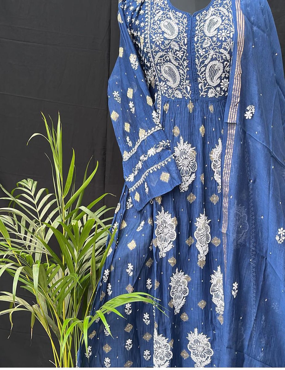 AwadhChikan's tweet photo. Now the festive season is started so get ready this festive season with Avadhchikan and feel these festive vibes with our chikankari ethnic collection this Soft chanderi suit is intricate with fine chikankari, Beads, and Aari work.

#chanderisuits #chikankarisuit https://t.co/JHCBQ56aeJ