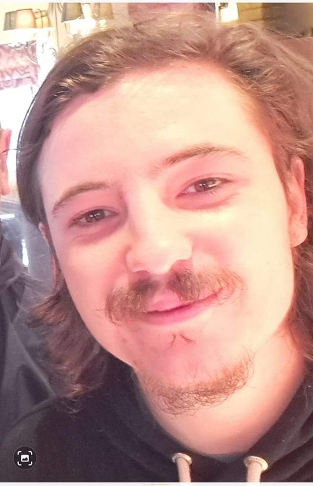 Charl Hennessy (@charlhennessy1) on Twitter photo Jack has ran off from staff at the Broadoak Mental Health Unit on 25/3. Was then seen on Smithdown Rd,top of Penny Lane but ran off again.
His family have been looking & he needs his medication.
Please keep an eye out around South Liverpool.
Contact <a href="/MerseyPolice/">Merseyside Police</a> ref: 70025/3 Jack has ran off from staff at the Broadoak Mental Health Unit on 25/3. Was then seen on Smithdown Rd,top of Penny Lane but ran off again.
His family have been looking & he needs his medication.
Please keep an eye out around South Liverpool.
Contact <a href="/MerseyPolice/">Merseyside Police</a> ref: 70025/3
