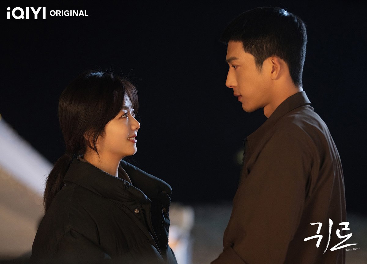 내 곁에 네가 있고, 너와 눈이 마주칠 때마다 기뻐🥰 5시간 후, #아이치이 에서 #정백연 #담송운 주연의 #귀로 #너에게돌아가는길 22~23화를 시청하세...