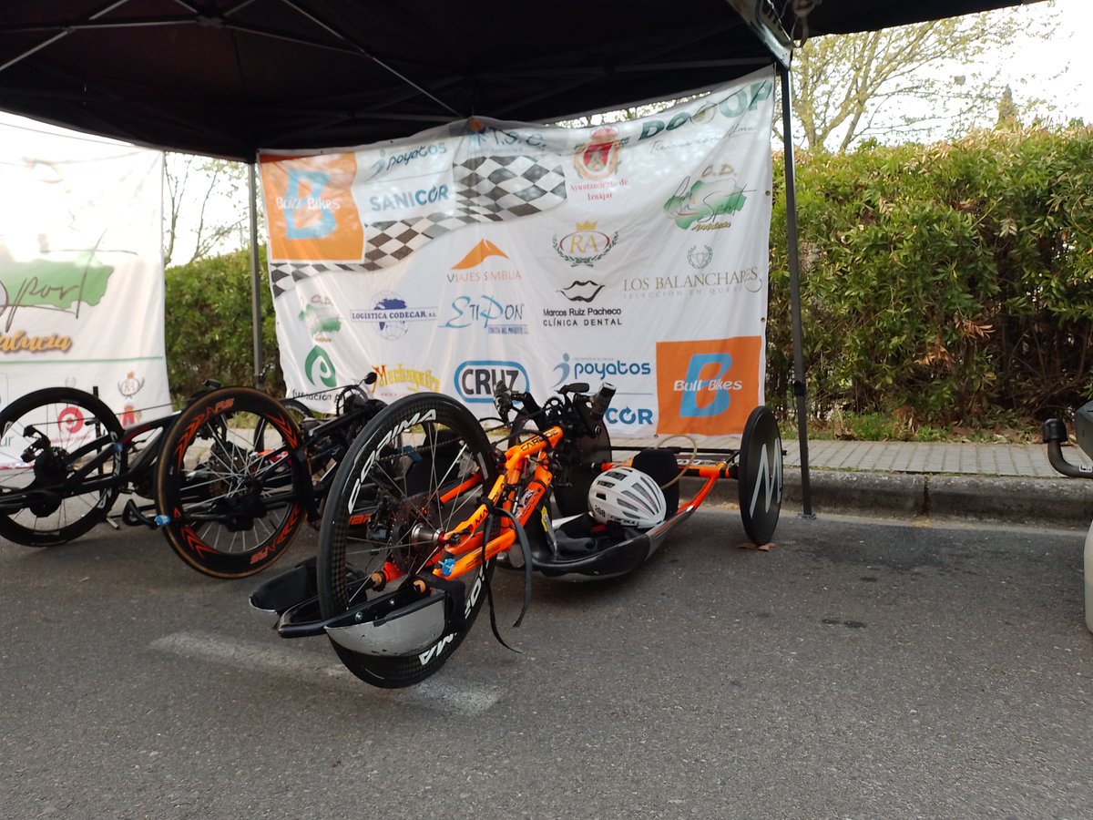 CDParaSportAnd1's tweet photo. GRAN FIN DE SEMANA PARA EL Para-Sport Andalucía CON UN 3º PUESTO DE JUAN RIVERA EN LA CRONO DE CACERES, COPA DE EUROPA DE PARACYCLING 2023
#fundacionpromi 
#etipon 
#logisticacodecar 
#anismachaquito 
#losbalanchares 
#bullbikearmilla
#Cruz 
#hermanosreyariza https://t.co/SDofNc1p1q
