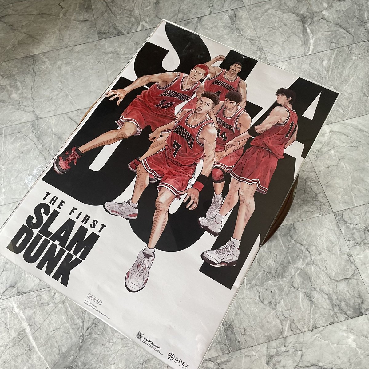 「เอาโปสเตอร์ใส่กรองแล้วโคตรรรรร สวย ดูแพง」|กล้วยรวยรัก🫶🏻のイラスト