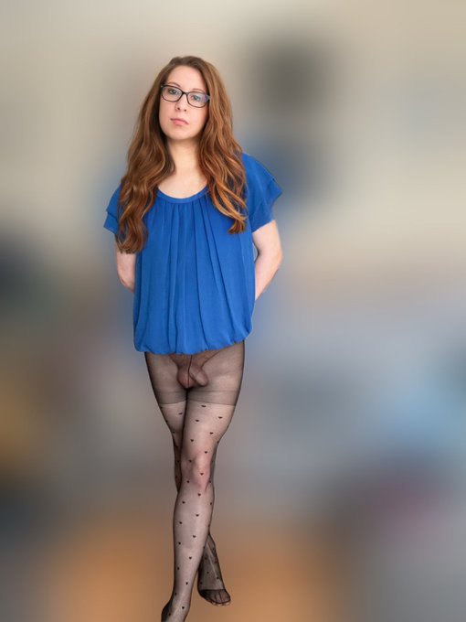 Who likes pantyhose? #sissy #crossdresser https://t.co/TyW4wzqzUL<a href="/tag/sissy"class="tags">#sissy</a><a href="/tag/crossdresser"class="tags">#crossdresser</a>