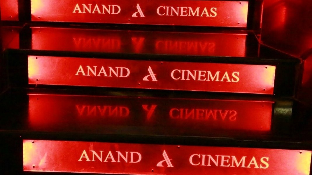 AnandCinemas's tweet photo. Happy #WorldTheatreDay to all ❤️. For the love of Cinema 📽️ https://t.co/2R4U8p9kgU