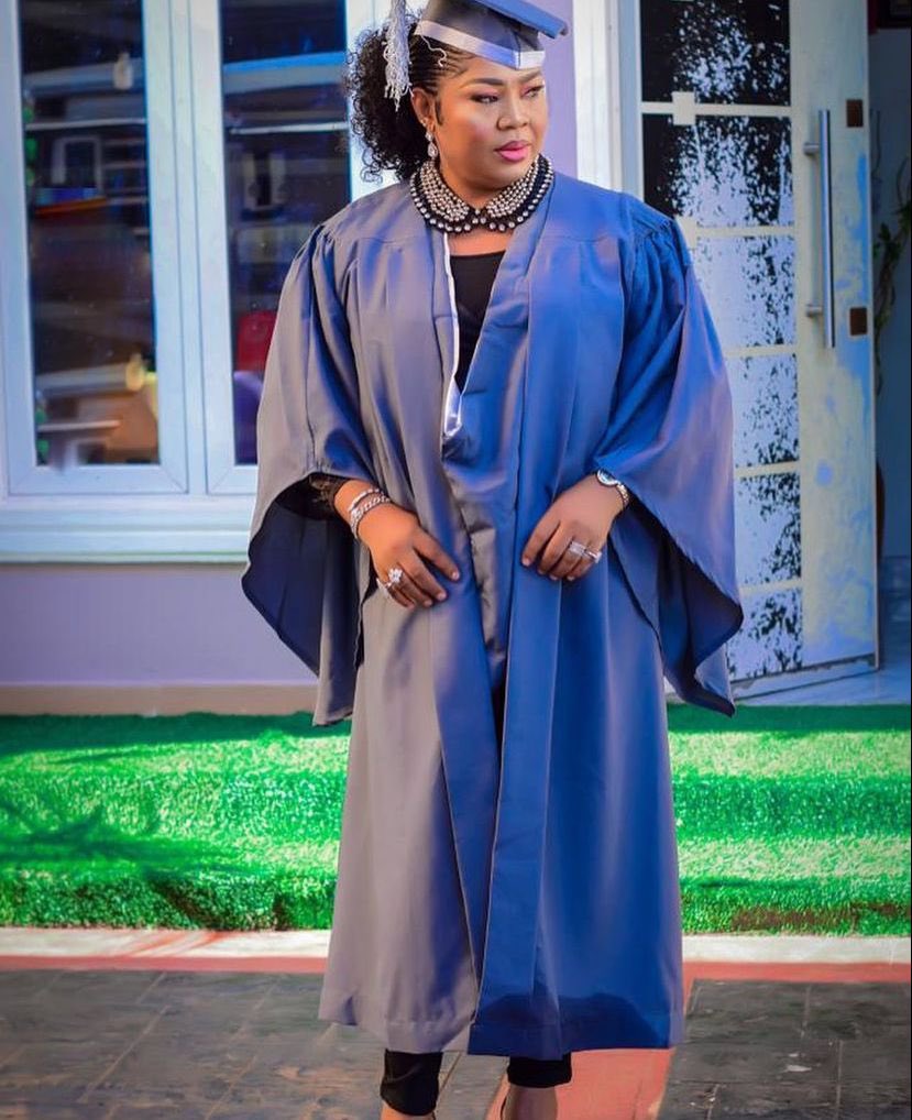 Yabaleftonline On Twitter Regina Daniels Mother Rita Daniels Bags Law Degree 