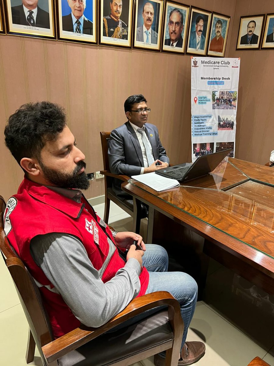 prcspunjab's tweet photo. In the wake of the #SummerSeason and #HolyMonthofRamadan; an awareness session on 22-03-2023 on #HeatStroke and #HeatExhaustion was conducted by the #FirstAidTeam of #RedCrescentPunjab, #LahoreChapter at Government College University (GCU), Lahore. https://t.co/90BEPzrV9P
