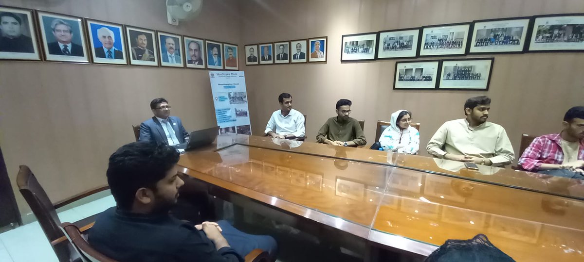 prcspunjab's tweet photo. In the wake of the #SummerSeason and #HolyMonthofRamadan; an awareness session on 22-03-2023 on #HeatStroke and #HeatExhaustion was conducted by the #FirstAidTeam of #RedCrescentPunjab, #LahoreChapter at Government College University (GCU), Lahore. https://t.co/90BEPzrV9P