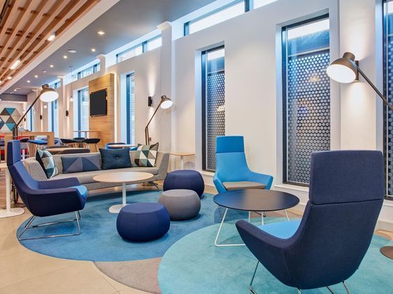 ULIGTS's tweet photo. Blue is a popular and modern color to incorporate into office interior designs.
❓❓How are you using it❓❓
You can incorporate this color in very subtle ways or use large furniture or walls to make this a dramatic effect. #uligts #ULS #office #project #architecture #commercial https://t.co/Vnm32bpLbF