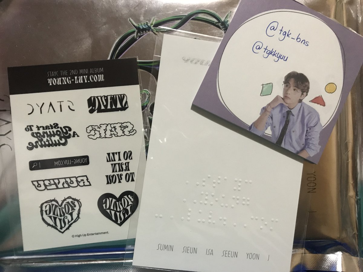 tgkkyuu's tweet photo. wts lfb stayc ph 

Unsealed STAYC youngluvcom album: ₱100

MOP: GCash 
MOD: direct jnt 
PAYO OR 3 days DOP 

#tgksells https://t.co/rWcrKyrfCV