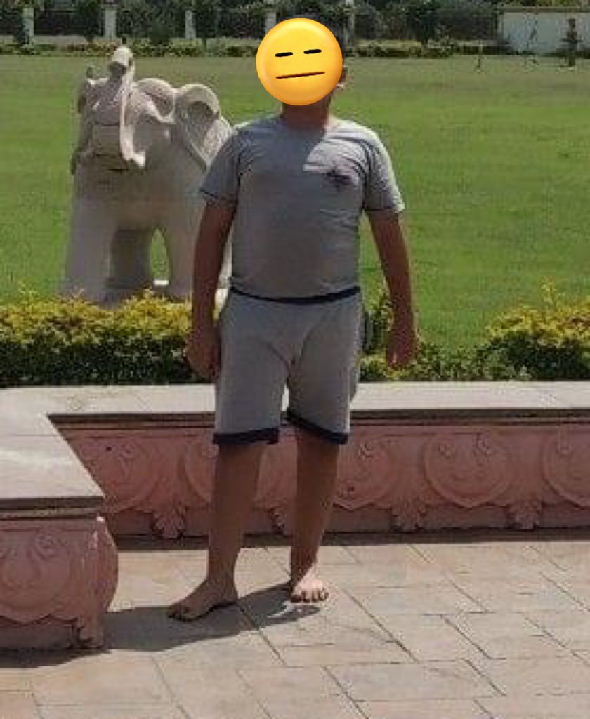 AkashDubeyBJP's tweet photo. 🙏🏻एक १२ साल के बच्चे की ज़िन्दगी बचाने में मदद करें🙏🏻

आयुष अपनी माता पिता का अकेला बच्चा है। उसकी उम्र अभी बहुत ही कम है और वो सातवीं कक्षा में पढ़ता है। पिछले वर्ष उसके पिता श्री Atul Mishra का देहांत हो गया था, परिवार अभी इस विपत्ति से उबर भी नहीं पाया था कि घर का अकेला चिराग आयुष को ब्रेन हेमरेज हो गया…
 
आयुष कोकिलबेन अस्पताल में भर्ती है, पिछले 3 दिन में उसके 2 मेजर ऑपरेशन हो चुके हैं पर अब तक होश में नहीं आ पाया है..

जहाँ सब लोग भगवान से उसके जल्द स्वस्थ होने की कामना कर रहे हैं वहीं परिवार अस्पताल के बिल भरने के लिए आर्थिक इंतज़ाम में लगा हुआ है, इस मुश्किल भरे पल में हम-आप कुछ आर्थिक मदद करके परिवार के दुःख को बाँट सकते हैं

साथ ही भगवान से प्रार्थना करते रहें कि आयुष जल्द स्वस्थ होकर फिर से स्कूल जाने लगे🙏🏻

कृपया डोनेट करने के लिए लिंक पर जाएं:

https://t.co/Og2xWOETc6 

UPI आईडी (GooglePay / PhonePe / UPI के माध्यम से दान करने के लिए): assist.ayush203@icici