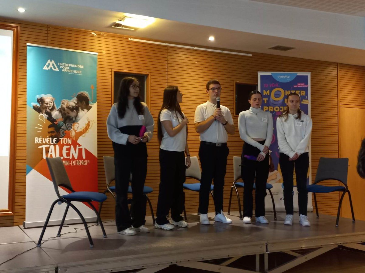pepite_eca's tweet photo. 👉 Retour sur Entrepreneuriat : parlons égalité !

✨ Si vous souhaitez voir ou revoir la table ronde, c'est par ici que ça se passe 👉  https://t.co/MYh4ZZ8sfN https://t.co/6Iy4HOJOrS