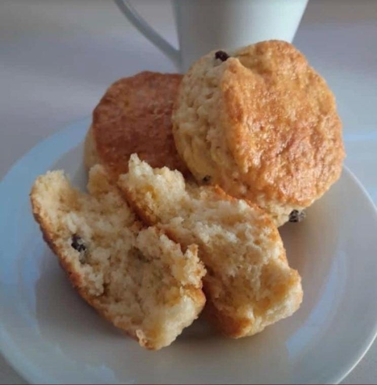 mohau_grootboom's tweet photo. Have u seen the weather today in #Pretoria it's weather for tea and scones.Give us a call and let us sort you out 0783206984. We are based in Pretoria North Garankuwa to be precise. Delivery available at a fee.#Costa #RIPAKA #XRepo #MondayMorning #LoveIsBlind https://t.co/ueuMAddytZ