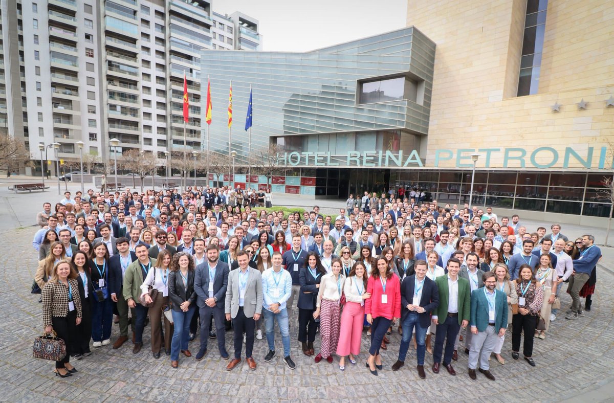 Este fin de semana tuvo lugar el 19º Encuentro Nacional del Fórum en Zaragoza en el que se reunieron más de 350 jóvenes empresarios.
