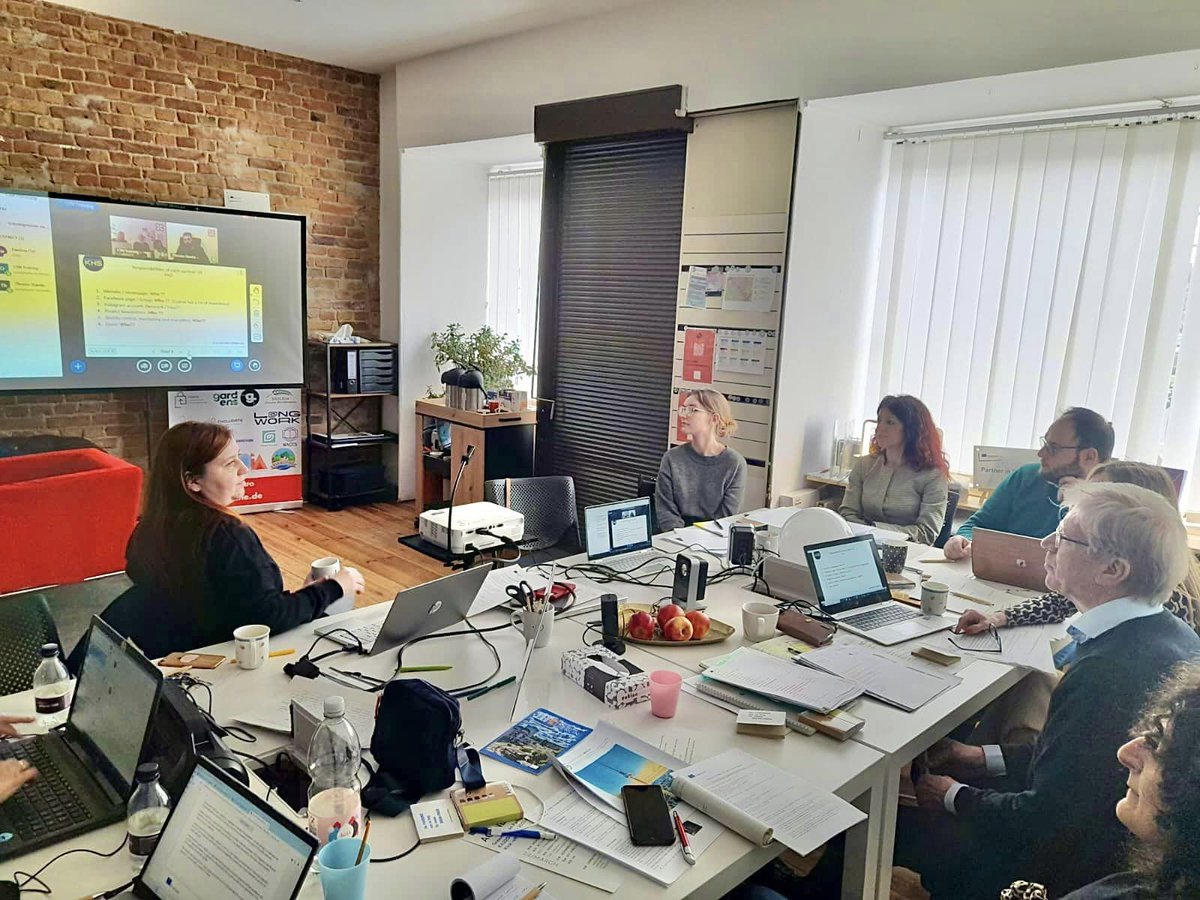 ✈️The Qube vola a Berlino per un progetto Erasmus con Partner spagnoli, danesi, tedeschi e ciprioti destinato alla città di Brindisi per proporre #innovazione tecnologica nel settore #Turismo
In missione per noi: Salvatore Modeo  e Raffaella Ferreri
#staytuned #erasmusplus #ka2
