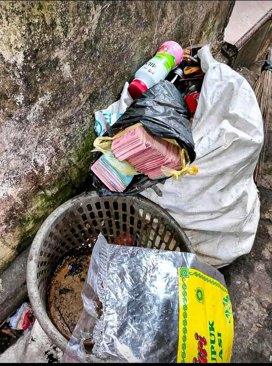 Niat buang sampah eh malah dapat rejeki, rejeki anak sholeh😍