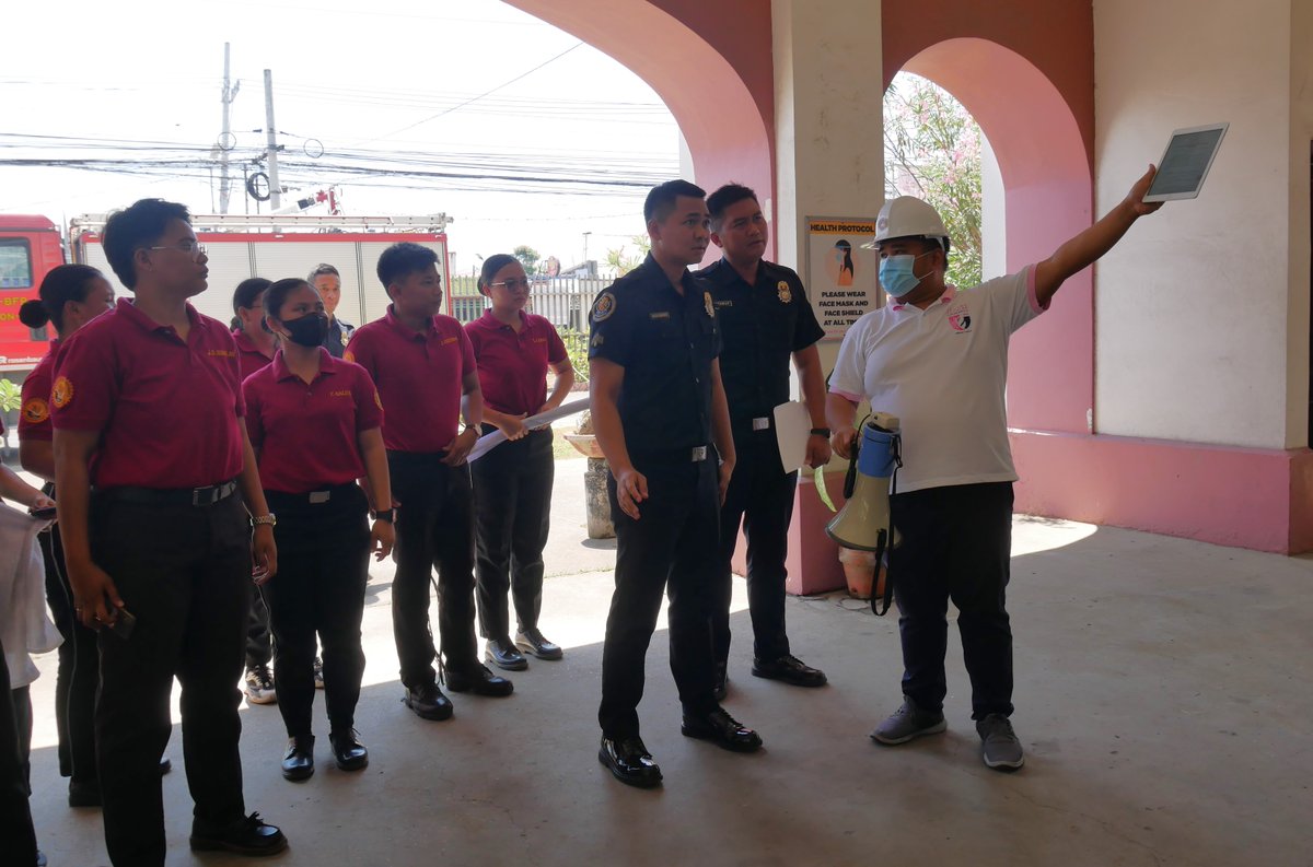 CEUmalolos's tweet photo. In observance of Fire Prevention Month, Centro Escolar University Malolos conducts Fire and Earthquake Drill in partnership with BFP R3 City of Malolos and Bulacan Rescue. 🚨🚨🚨

#Firepreventionmonth2023
#firedrill
#EarthquakeDrill https://t.co/M2TGItf4OX