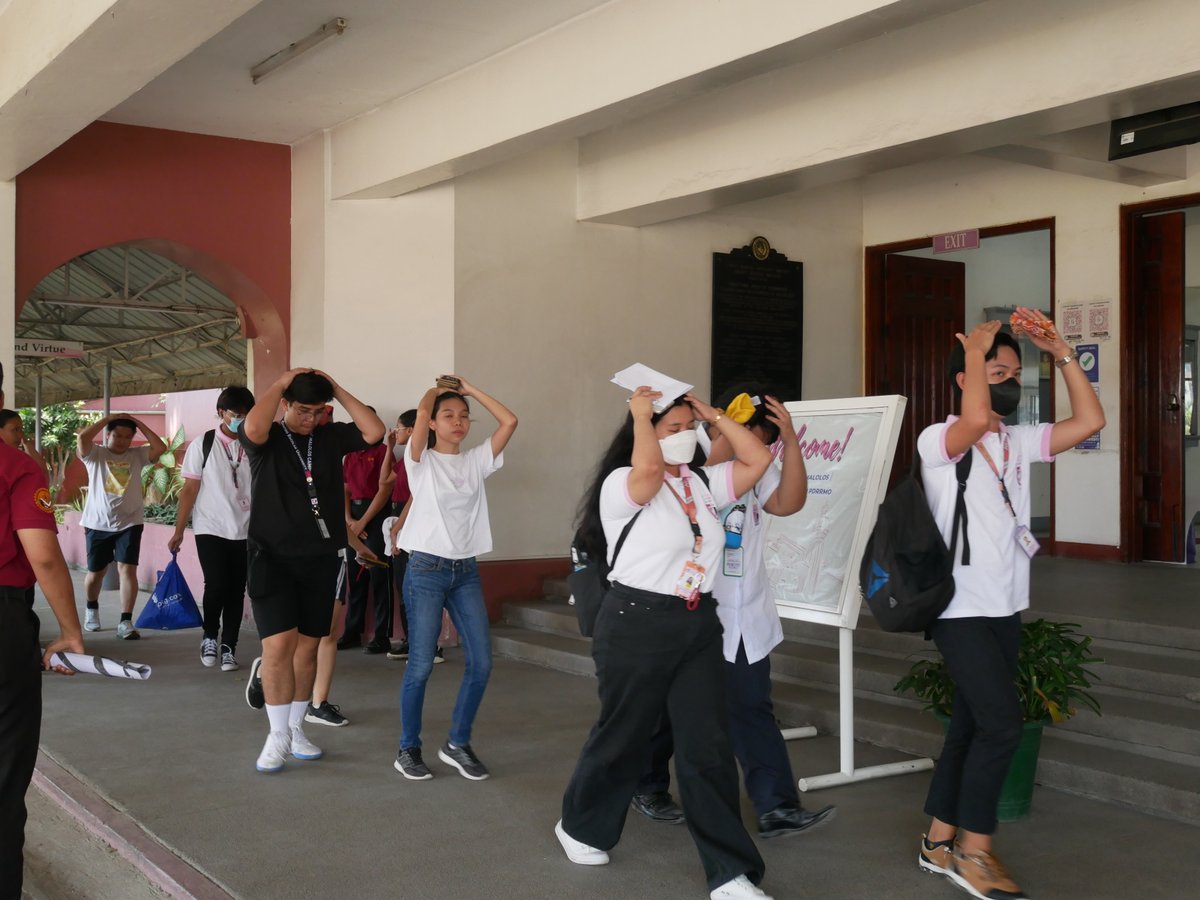 CEUmalolos's tweet photo. In observance of Fire Prevention Month, Centro Escolar University Malolos conducts Fire and Earthquake Drill in partnership with BFP R3 City of Malolos and Bulacan Rescue. 🚨🚨🚨

#Firepreventionmonth2023
#firedrill
#EarthquakeDrill https://t.co/M2TGItf4OX