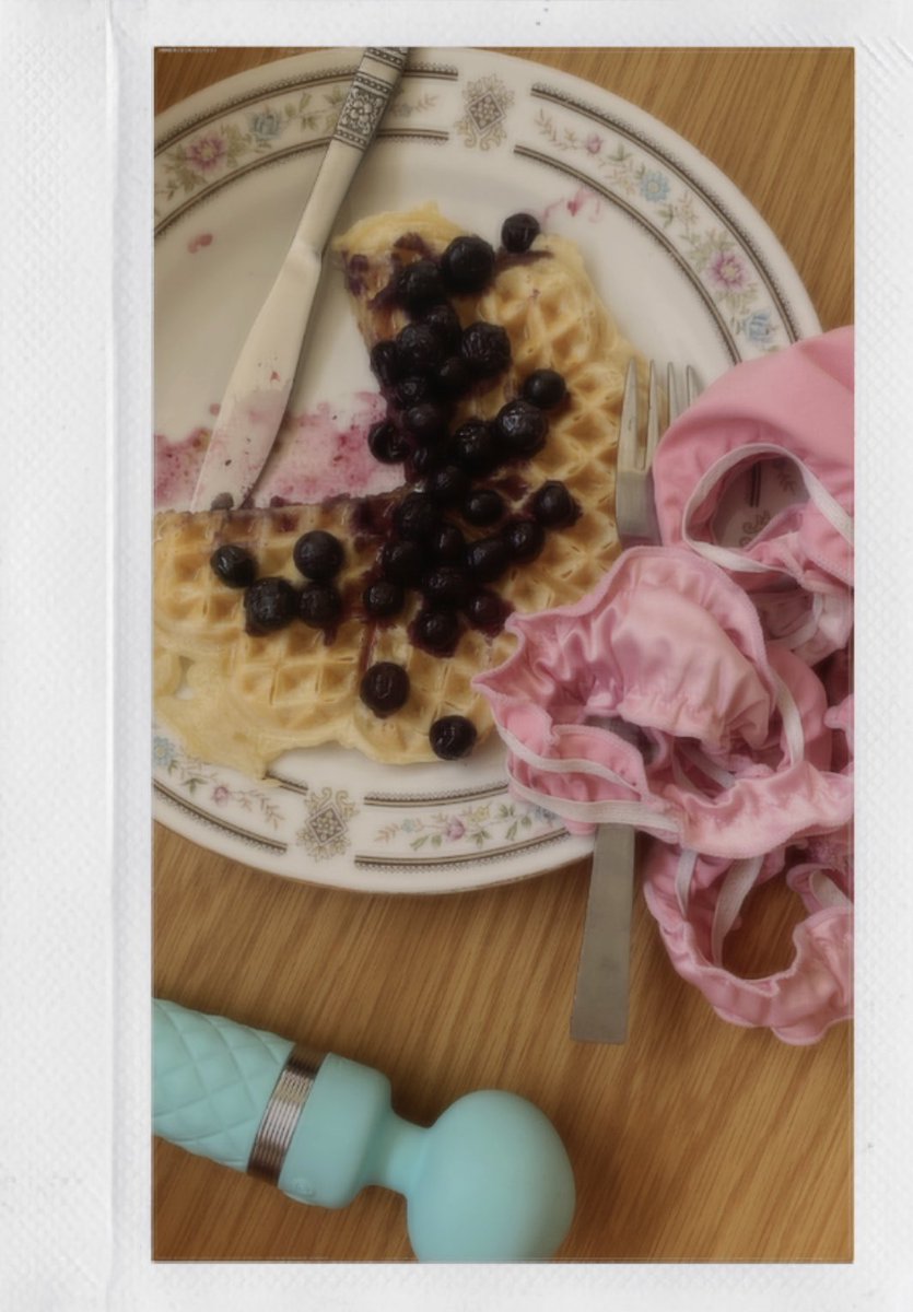 echo_da_nymph's tweet photo. Behind The Scenes 🥞🎀🍑
I love a good dining table 
Check it out now! 👇🏻
https://t.co/XREv7GlMP8

#nsfwaccounts #brat #spicycontent #redheadsdoitbetter #hotgingers #perthsw #perthpunter https://t.co/aYf0YBOD70