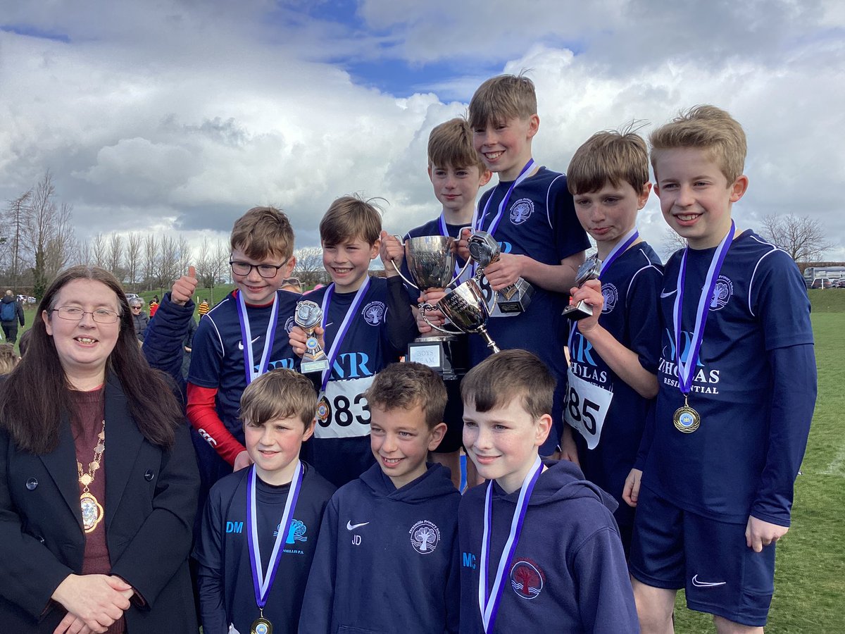 StranmillisPS's tweet photo. Congratulations to the boys’ and girls’ cross country teams on their success at last week’s Belfast City Council Finals. Both teams are Belfast Champions 2023! ⭐️⭐️⭐️⭐️⭐️ Well done! @AthleticsNI @belfastcc @nicholasresi @Ed_Authority https://t.co/eyPrSfpZD2
