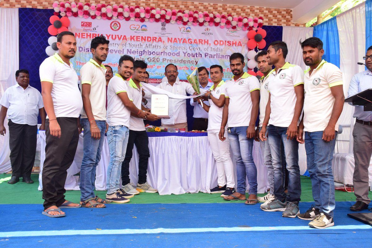 YuvaNayagarh's tweet photo. Organization of  Neighborhood Youth Parliament by NYK Nayagarh at Govt. ITI college wherein Youths from dist. Participated  and various dignitaries were present at the Programme.
@Nyksindia @YASMinistry @AdmnNayagarh @NYKS_Odisha @ianuragthakur @PIBBhubaneswar https://t.co/2piuERkLVU