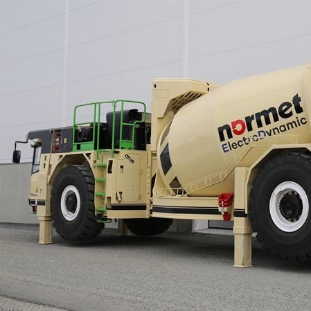im_mining's tweet photo. Normet has chosen the Underground Operators Conference conference in Australia to debut its Normet ElectroDynamic architecture & its Utimec XL ED, a 24-t payload carrier for heavy-duty UG transportation | https://t.co/OaA5ZuBJDh @NormetGroup #ElectroDynamic #UtimecXLED #UGOPS23 https://t.co/sFU28wIaYS
