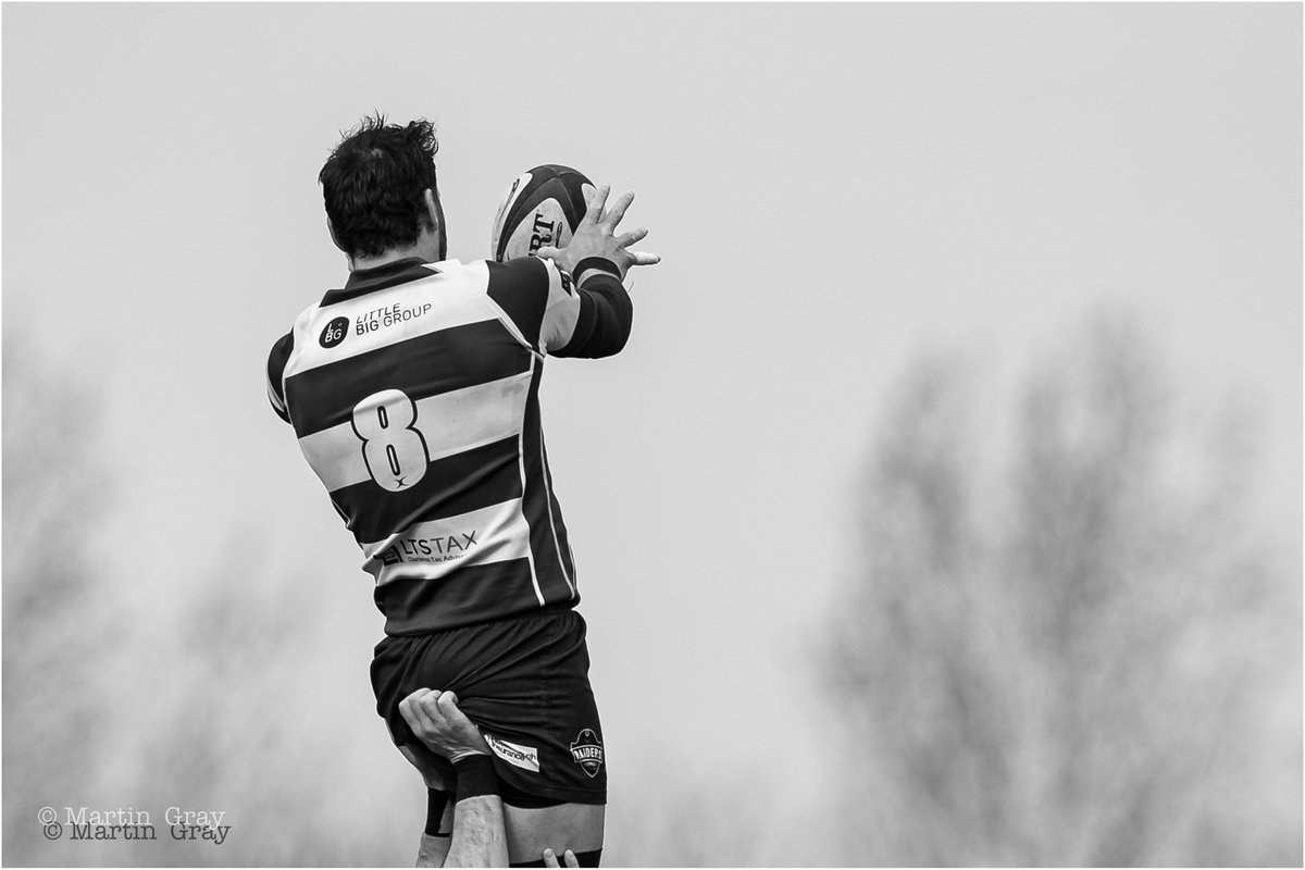 MartinGrayphoto's tweet photo. 'The Catch'... π
Sometimes you don't need much in a rugby image to tell the story...
The catcher, lifting arms and a hint of trees in the soft background...
Raiders' Jordan Smiler catches a lineout ball...
#blackandwhitephotography #TheLineOut #guernseysportphotography https://t.co/WmQPFvmzFR