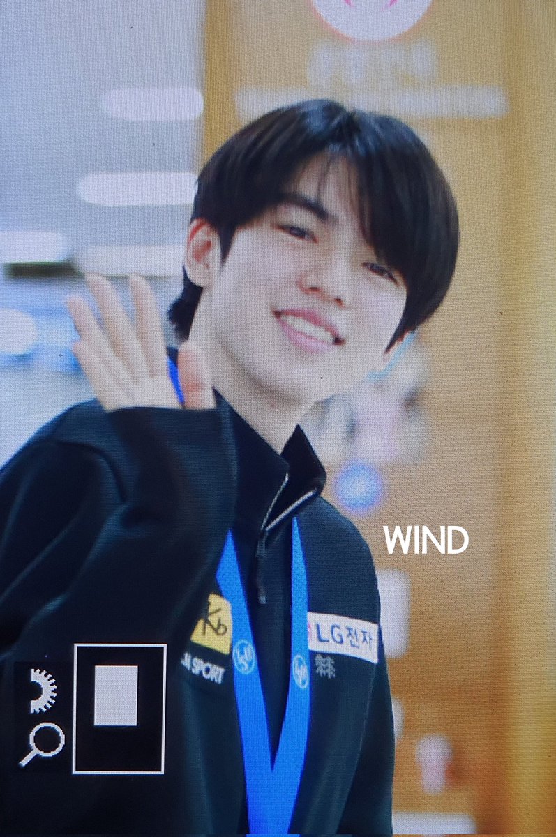 wind_vv's tweet photo. 주나나 ㅠㅠ 
조심히 가고 잘 쉬어요오~~😄😘
#차준환 #junhwancha https://t.co/ae8f0qrY3k