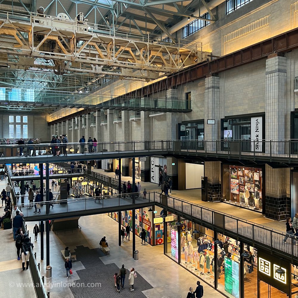 A Lady in London tweet media