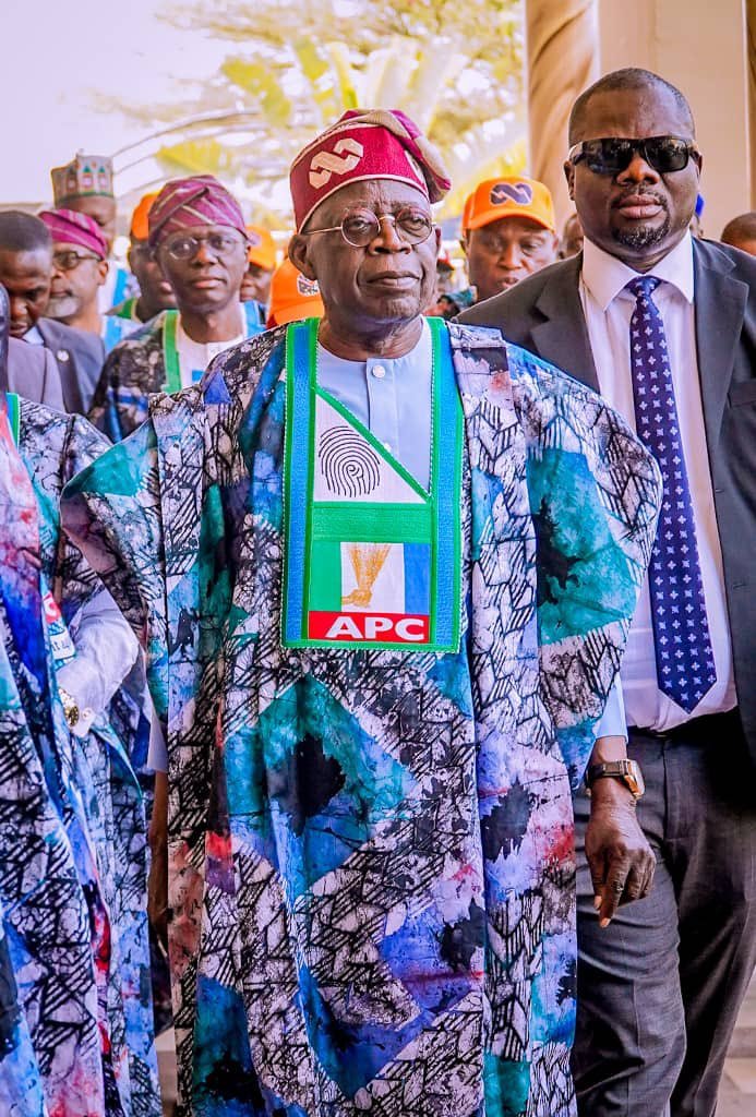 DeeOneAyekooto's tweet photo. BOLA AHMED TINUBU ExxonMobil Treasurer......A Senator in 1993, a Governor in 1999, the President in 2023.

Hobbies: Trashing opponents at the poll, reclaiming land from seas and oceans, designing blueprints for genuine development, picking sensible running mates to improve electoral success, IGR Development, Human Capital Guru, common sense politicking, frustrating ipob terrorists organisation, raising genuine leaders, appetite for democracy, aversion for hate etc.