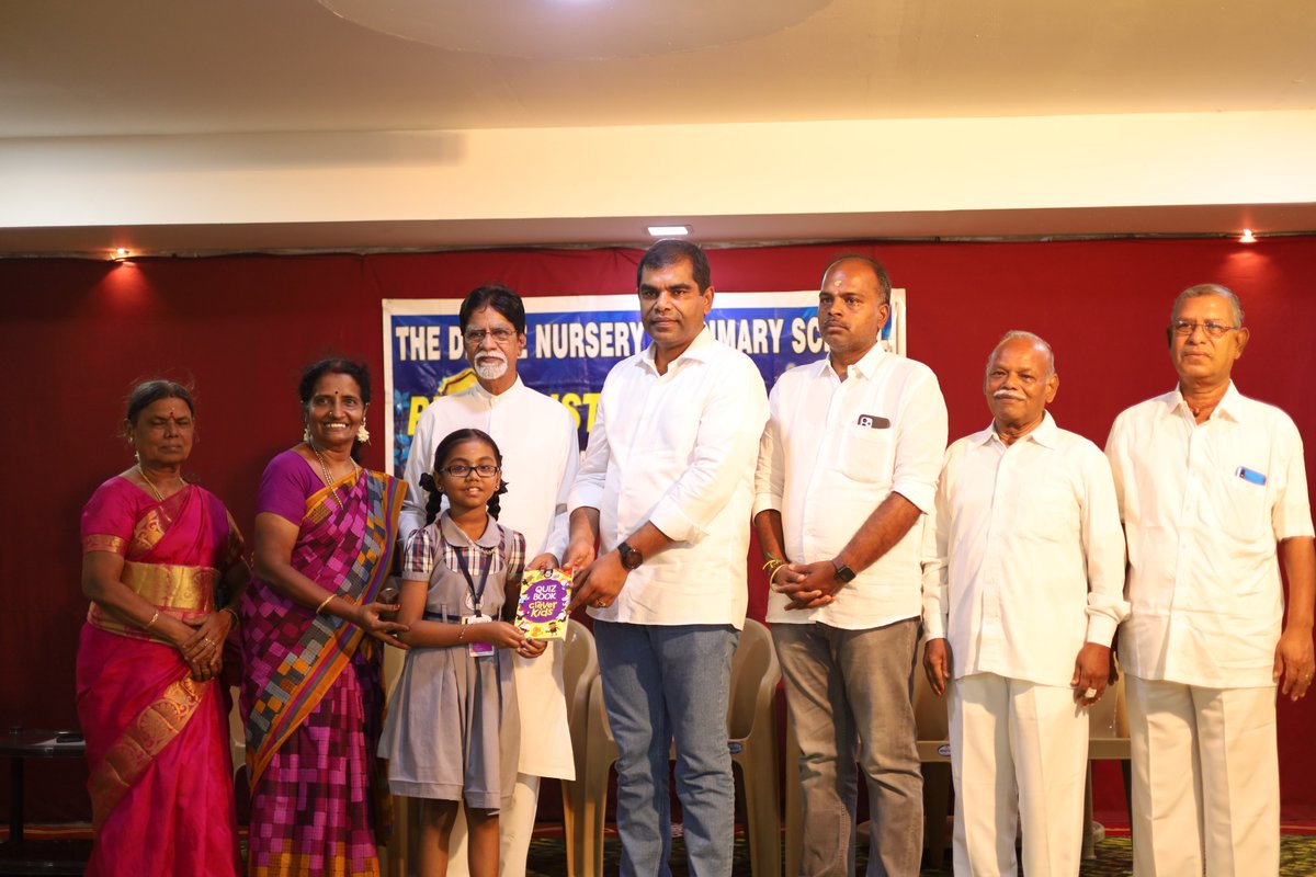 AatralAshoKumar's tweet image. (24-03-2023) அன்று நடைபெற்ற ஈரோடு டிவைன் நர்சரி மற்றும் பிரைமரி பள்ளியின் 37 ஆம் ஆண்டு விழாவில் சிறப்பு விருந்தினராக கலந்து கொண்டு குழந்தை செல்வங்களை பாராட்டி பரிசுகளை வழங்கியதில் மிகுந்த மகிழ்ச்சி அடைகிறேன்.

@PMOIndia @narendramodi @CMOTamilnadu @mkstalin 

#SchoolFunction