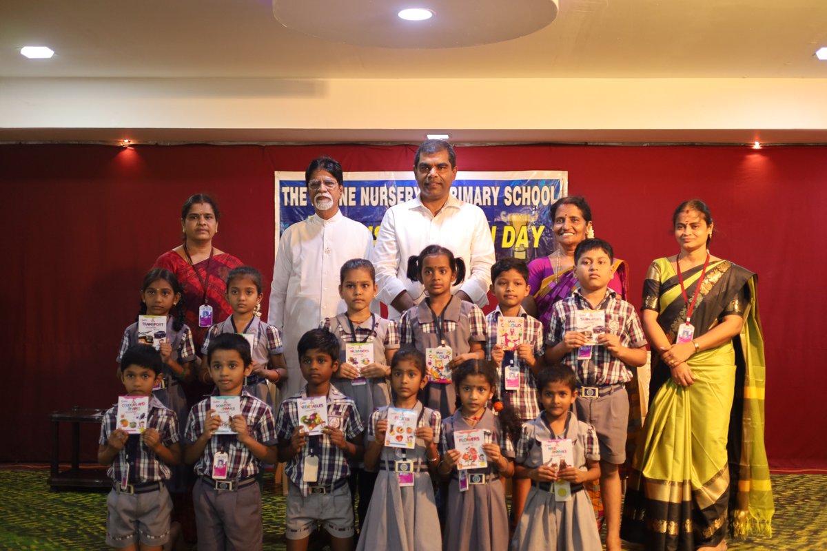 AatralAshoKumar's tweet image. (24-03-2023) அன்று நடைபெற்ற ஈரோடு டிவைன் நர்சரி மற்றும் பிரைமரி பள்ளியின் 37 ஆம் ஆண்டு விழாவில் சிறப்பு விருந்தினராக கலந்து கொண்டு குழந்தை செல்வங்களை பாராட்டி பரிசுகளை வழங்கியதில் மிகுந்த மகிழ்ச்சி அடைகிறேன்.

@PMOIndia @narendramodi @CMOTamilnadu @mkstalin 

#SchoolFunction