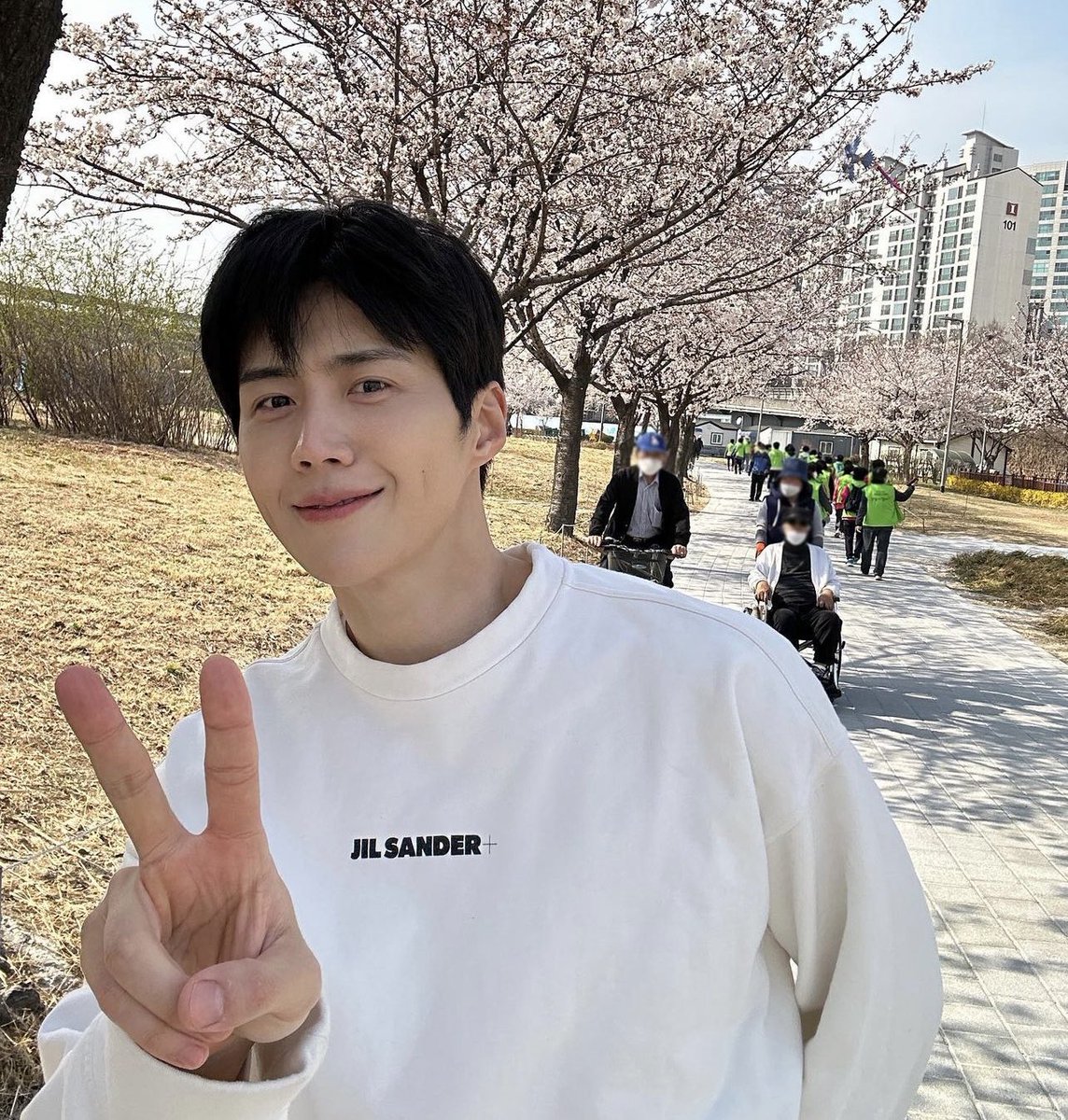 seonhocorndog's tweet photo. SEONHO KIM IG UPDATEEEE😭😭😭😭😭😭😭😭😭😭 https://t.co/X3BwrlExuH