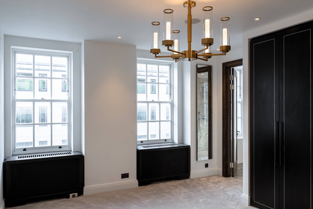 WestWindows's tweet photo. Beautiful sash windows in this @TheBetterHomeUk project
#joinery #ironmongery #custombuilt #customjoinery #frontdoors #doors #wardrobes #sashwindows #periodfeatures #periodrestoration #londonwindows #windowslondon https://t.co/f0AEbKCI6y
