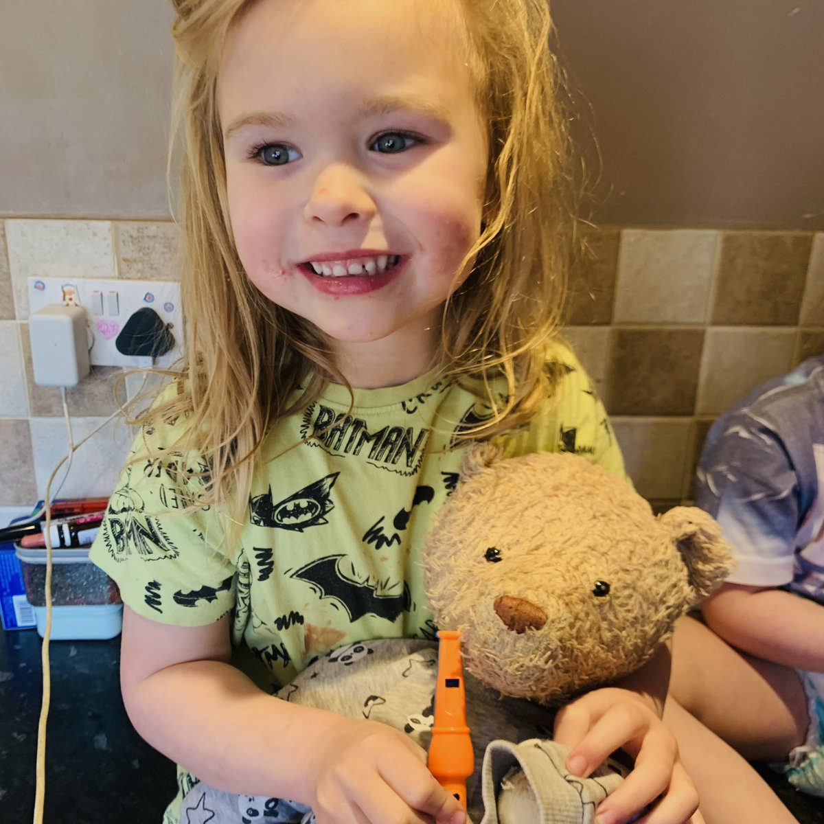 TaylorWaring's tweet photo. @SpringwellRecep Elouise had so much fun with Ralph. He really does have the best adventures with all his friends ! Was so lovely reading them. https://t.co/CrP6N21X53