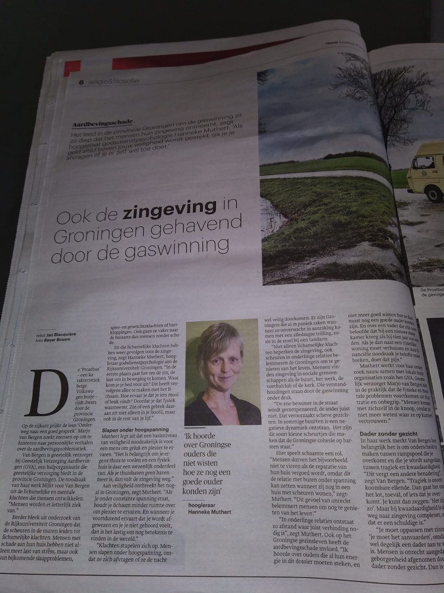 "Wanneer je je niet serieus genomen voelt, doet dat af aan je eigenwaarde en belemmert het de betekenisgeving van je leven. Als je voelt dat geld altijd boven jouw veiligheid wordt gesteld, ga je jezelf afvragen of je er wel toe doet." via <a href="/TrouwRelFil/">Religie & Filosofie</a> trouw.nl/religie-filoso…