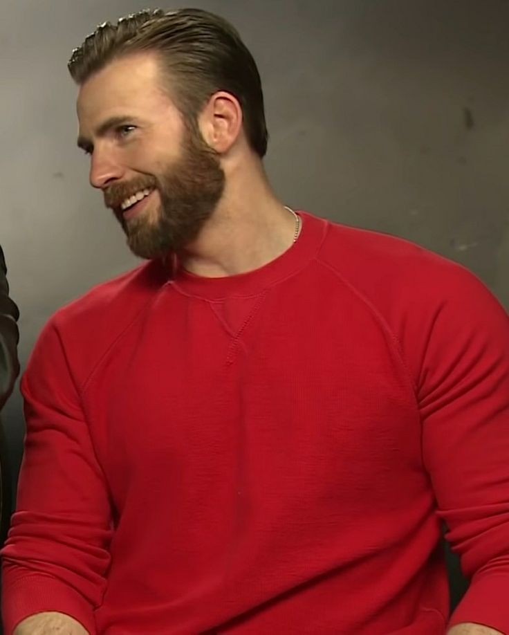 chrisevansfanuk's tweet image. We are going to be getting loads of Chris Evans content this week and people will be meeting him 😄💙🥰