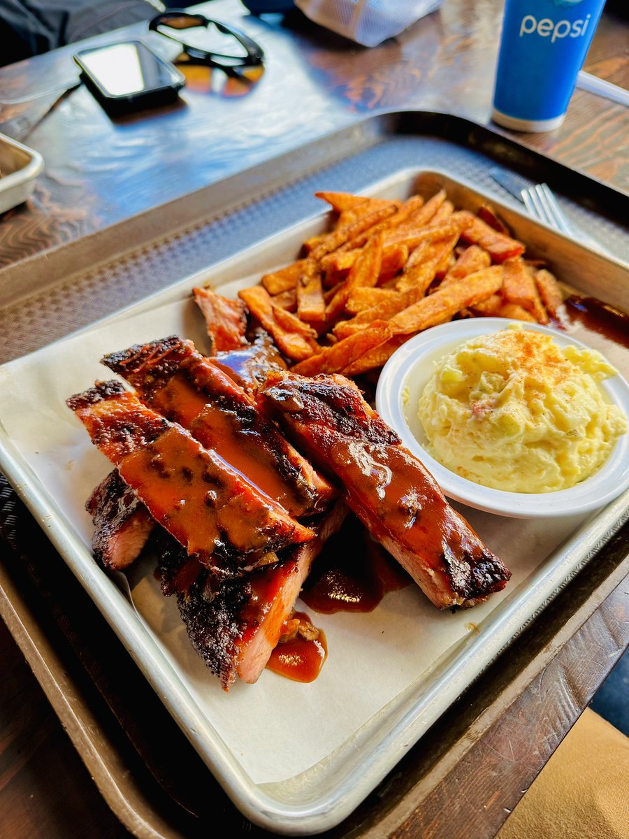 Dagger1_FJ's tweet photo. Texas BBQ ribs for the W ! 🙌 https://t.co/9EUGNaeYZF