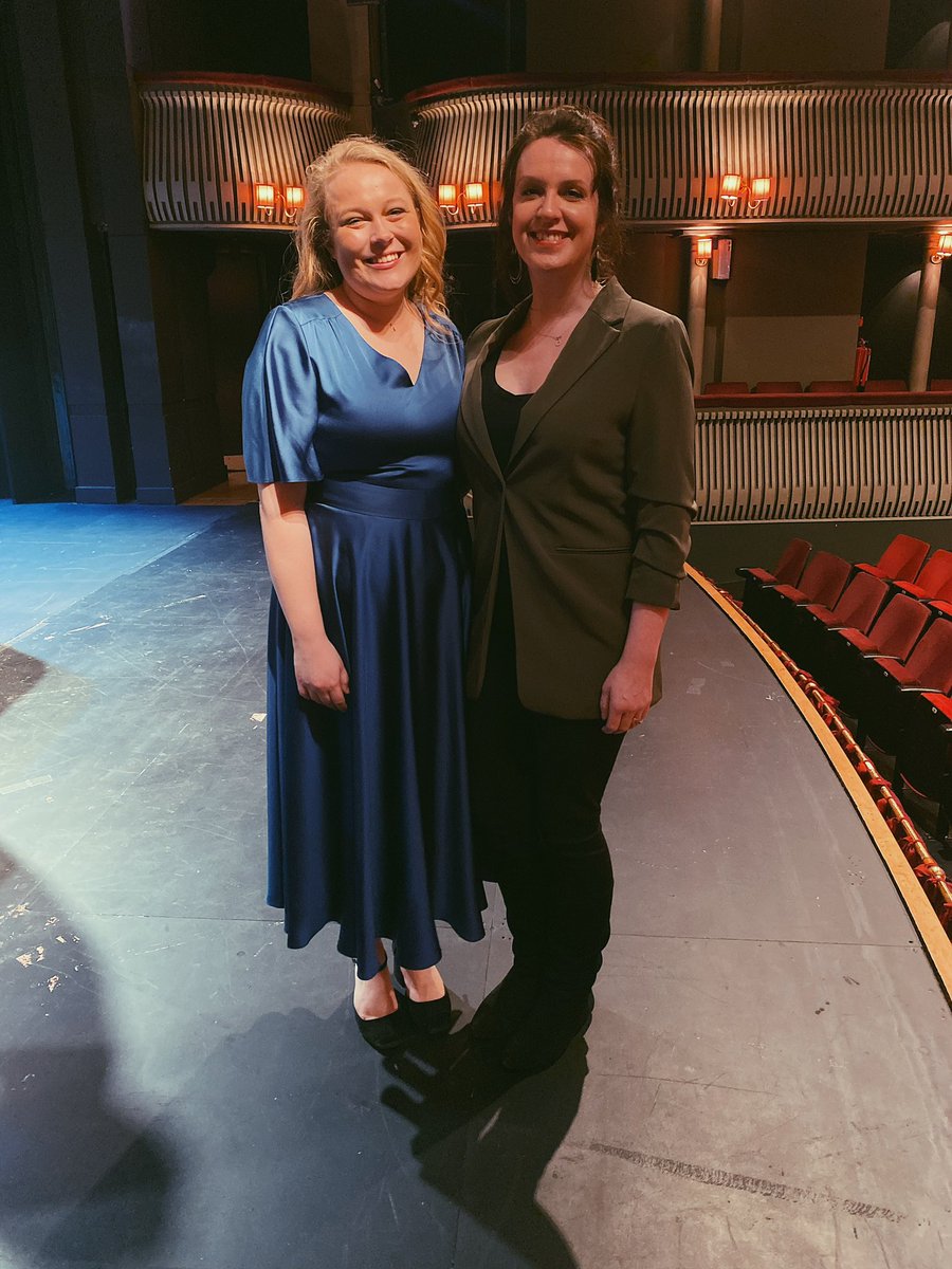 AJKennedyMezzo's tweet photo. On Friday I won 1st in the Brooks Van Der Pump English Song Comp🏆Truly the loveliest way to spend my last official day at the @rcmlondon after 8 years. Thank you Abhisri for playing so beautifully &amp; thank you @kittywhately my mezzo mentor and lovely to meet you @chrisglynn00! https://t.co/ZQlpJbNjHF