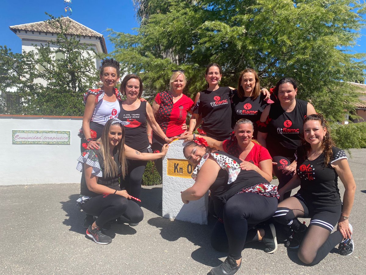 fundacionEMET's tweet photo. Este fin de semana nuestra C.T. 'La Muela' se ha llenado de mucho arte 💃.

Nuestras usuarias recibieron una clase magistral de #FitFlamc a cargo de la academia Mª José Soldado con la que pasaron una mañana magnífica de deporte y baile. 

¡Les encantó!💙 #FundaciónEMET https://t.co/ixYQibmO3y