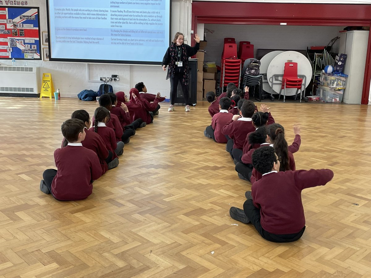 MrsFuery's tweet photo. Our final session of @brumhippodrome HEN with Charlie! The children have loved working with you ❤️ @PercyShurmerAET @BurkeMrs #remarkablelives https://t.co/r0UmnCEwCR