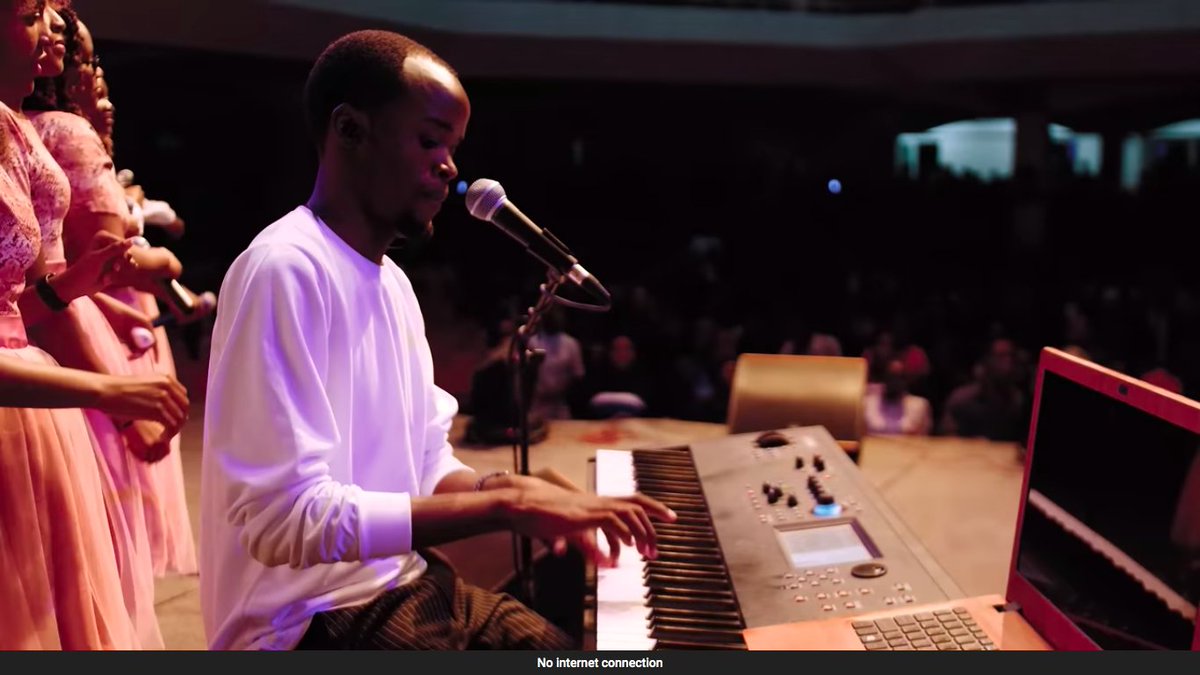 joshuasultanPT's tweet photo. This guy has my respect pale TAFES ARU! Young man ila kanikunjia First keys (main keys) za almost nyimbo zote kwenye LPU09. Kwa ubora ule ule na ubunifu wa maana. Levels za kina Quilian na Masanja zinamuita if he keeps at it. Live keyboardist wa maana sana. https://t.co/zFuFo7nNYq