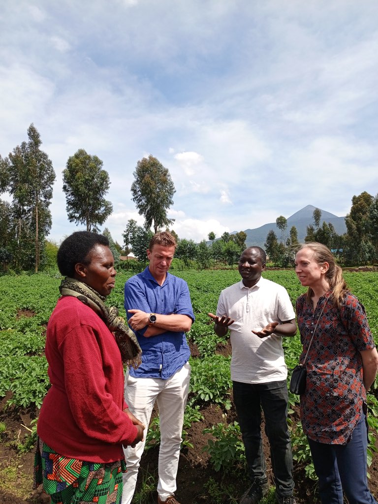 Everyone deserves access to the knowledge they need to level up! Through the SDGP #potatoproject, we are on a mission to bridge the gap by sharing experiences and expertise with those who lack access to new knowledge and information. 
#ZeroHunger #PartnershipfortheGoals