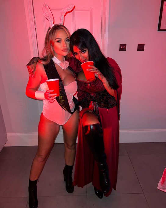 Happy birthday @Bengaligoddess 🖤xx https://t.co/DzJAC6SNfg<a class="tags" href="/tag/bengaligoddess">@bengaligoddess</a><a href="/tag/mufc"class="tags"><span>#mufc</span></a><a href="/tag/afc"class="tags"><span>#afc</span></a><a href="/tag/arsenal"class="tags"><span>#arsenal</span></a><a href="/tag/manunited"class="tags"><span>#manunited</span></a><a href="/tag/coyg"class="tags"><span>#coyg</span></a>