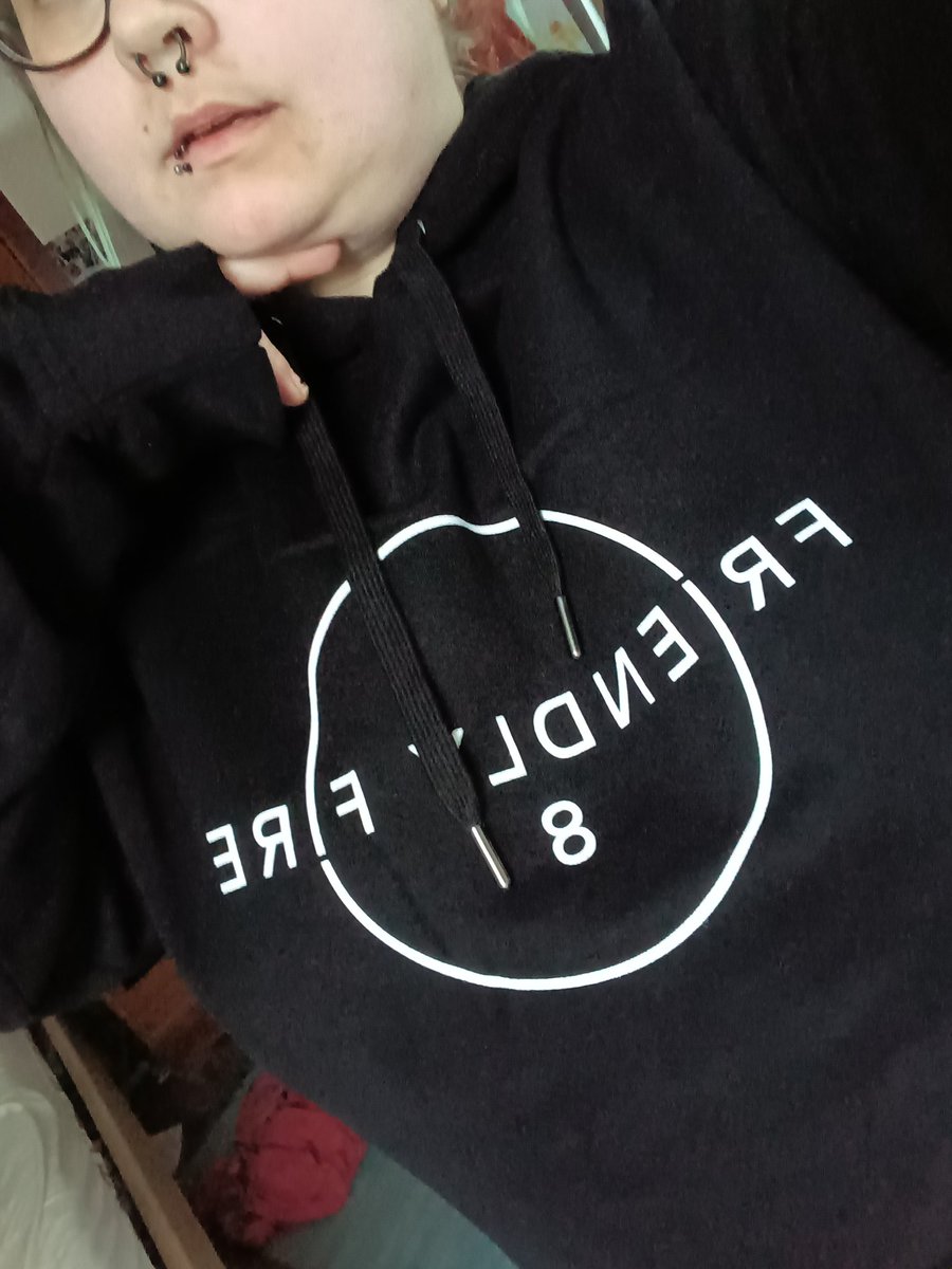 grumpyxanny's tweet photo. Mein #FriendlyFire8 hoodie ist nach 4 Monaten dann auch endlich da! Er ist so schön weich und ich hab doch die richtige Größe bestellt, ich hab coole people im Rücken :D
Danke @yvolve_de 🥰 https://t.co/gLMJAEeVgk