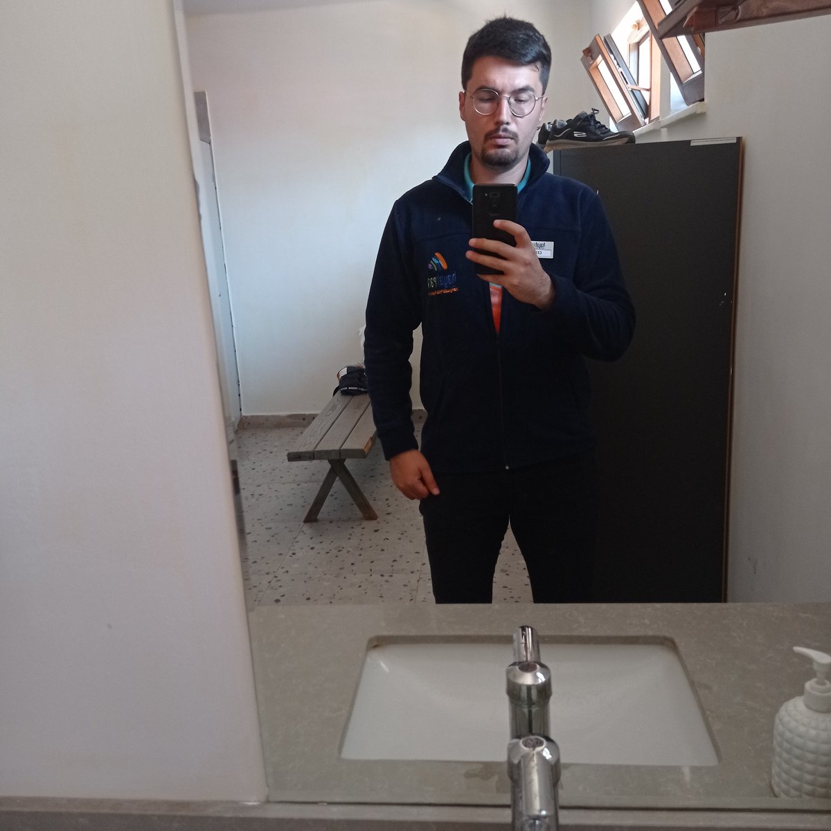 cemalberktass's tweet photo. Türkiye Barolar Birliği(@barolar) nerde?

Depremzede bir Stajyer Avukat olarak bulunduğum ilde geçinmek için hafta sonu komilik yapıyorum. Hafta içi de aylık 1.500 TL'ye ofiste çalışıyorum.

Meslek kuruluşum nerdesin? Bana krediyle gelme, meslek onurumu yaşat. https://t.co/8D89ammwlD